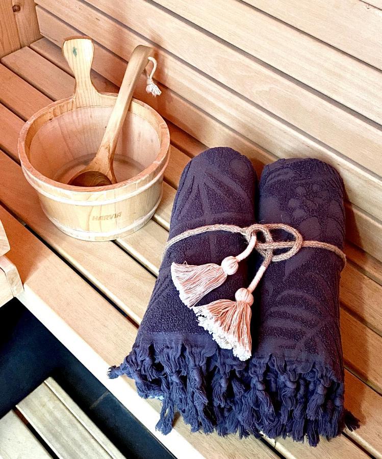 Bed and breakfast Romantic Wellness 2*